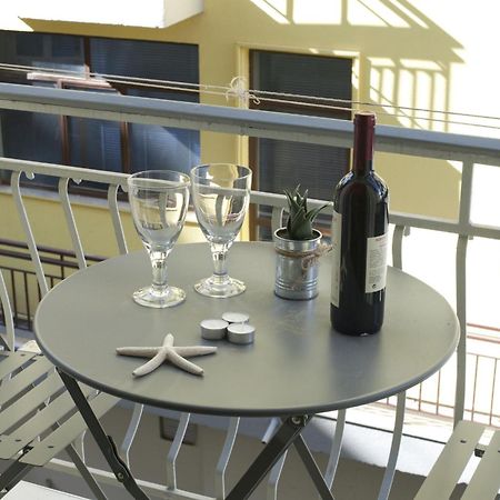 Victoria Sq., A Cozy And Stylish Apartment Atena Exterior foto